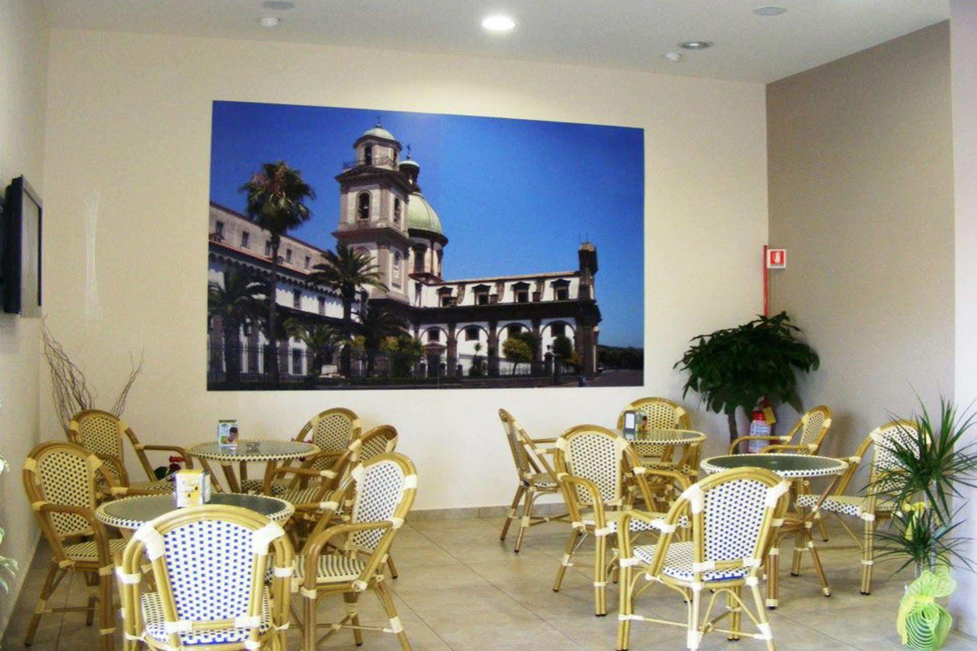 Hotel La Casa Del Pellegrino Sant' Anastasia Exterior photo